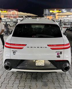 جنسس GV70